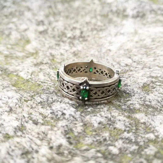 Vintage Green Gemstone Celtic Knot Ring